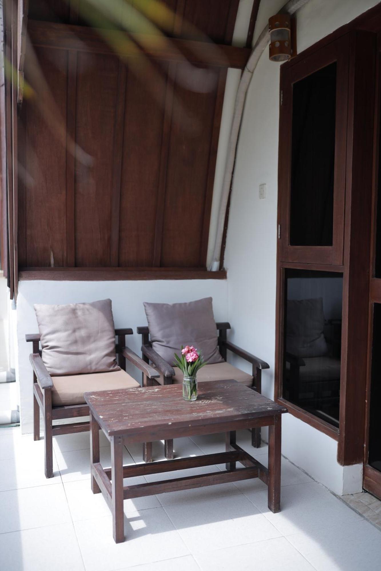 D'Gilian Bungalow Gili Trawangan Extérieur photo
