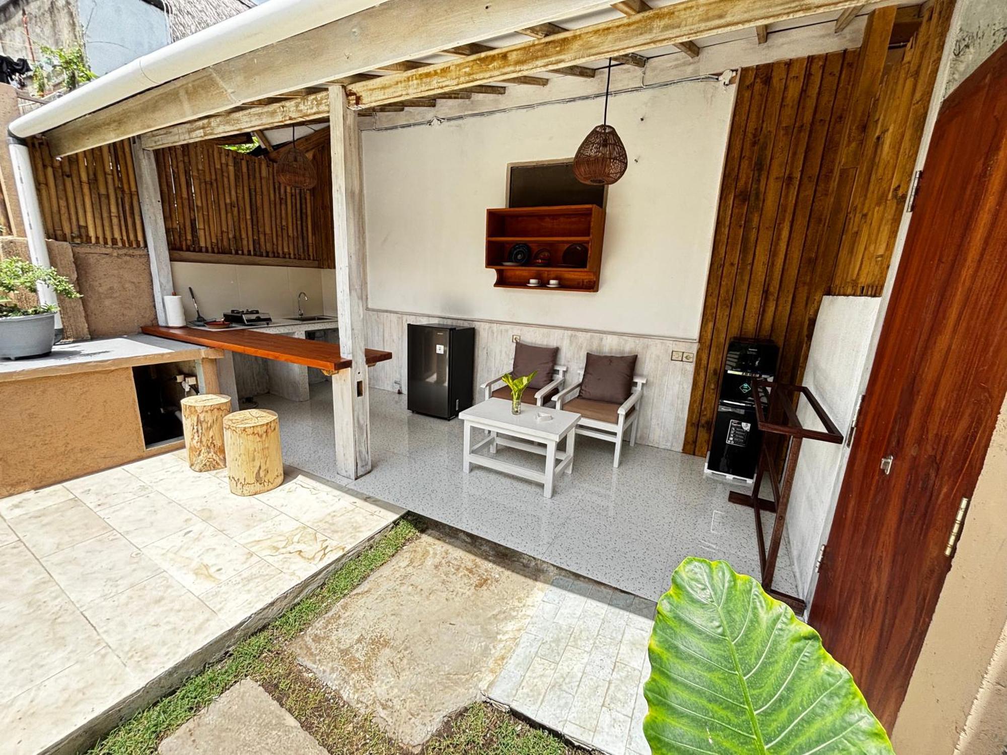 D'Gilian Bungalow Gili Trawangan Extérieur photo