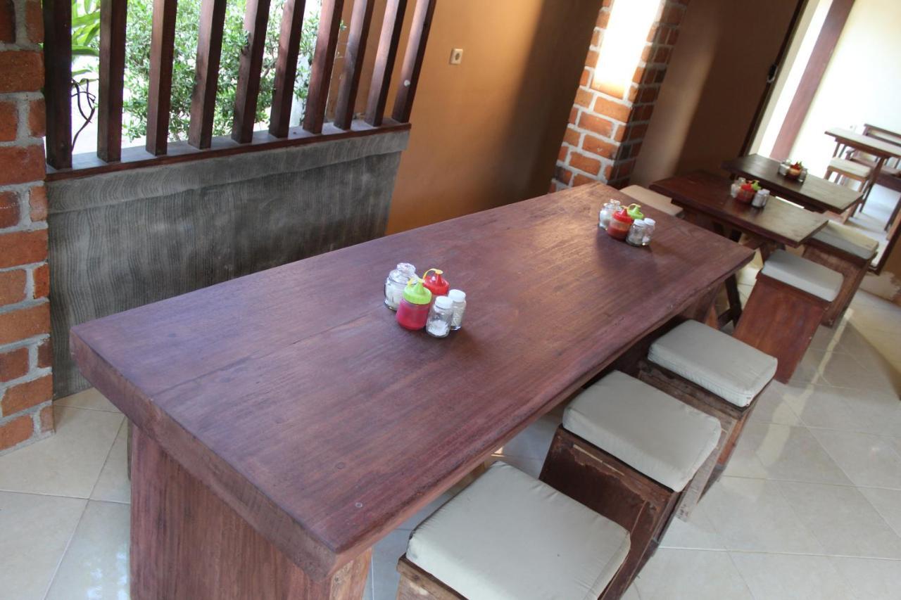 D'Gilian Bungalow Gili Trawangan Extérieur photo